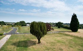 Great Blunts House - Stock Brook Manor Golf Club
